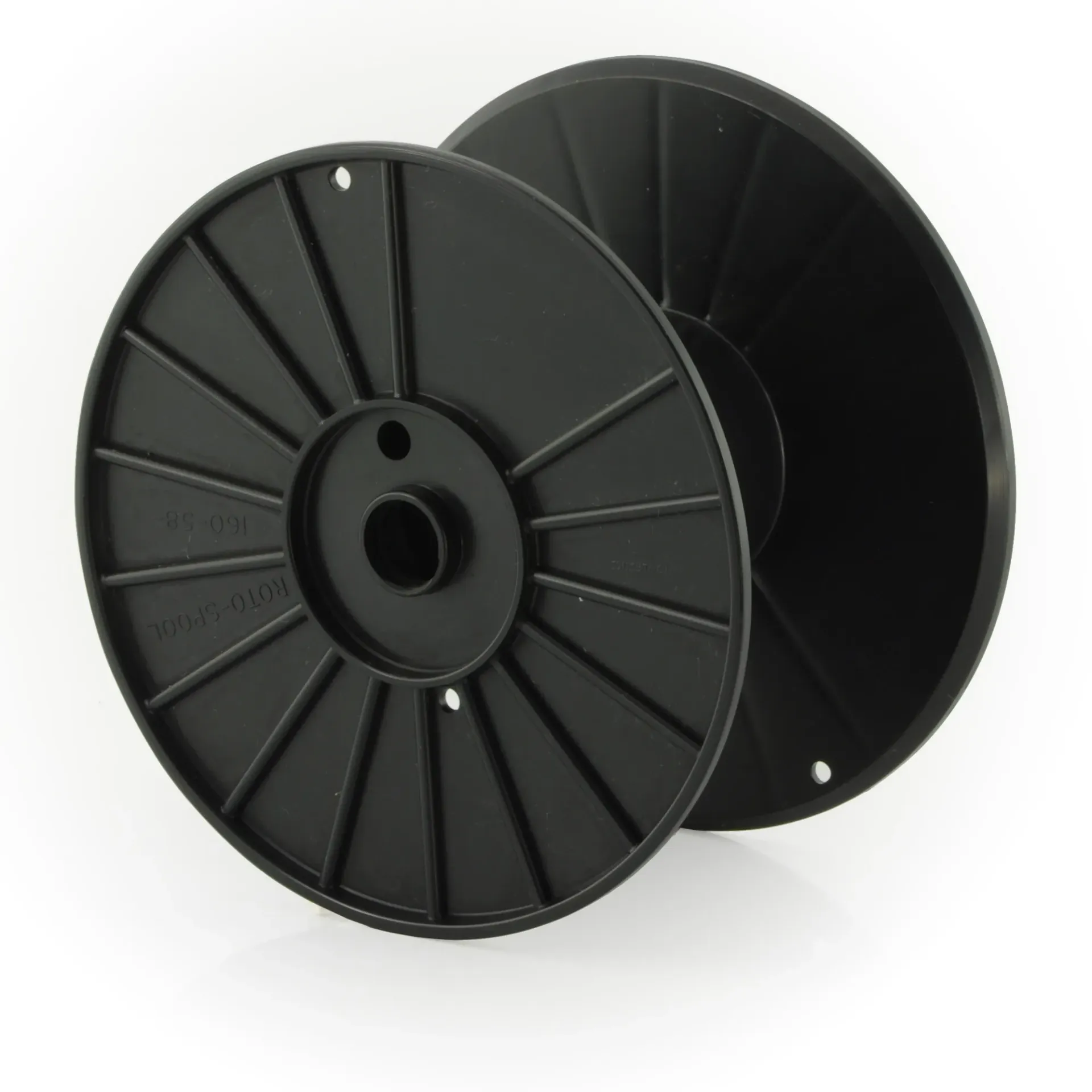 Reel M 6.3" x 2.3" x 4.0" x 2.0"