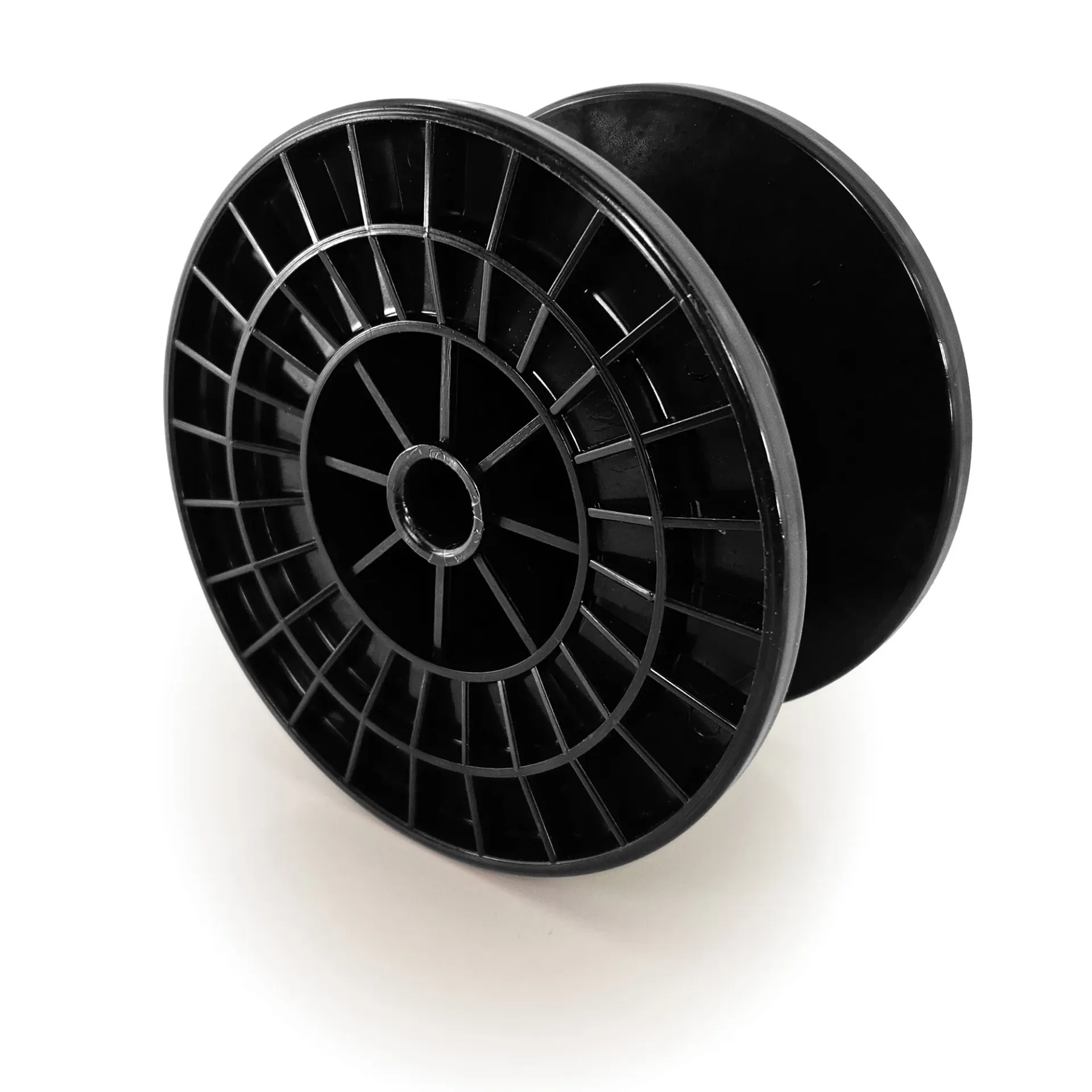 Reel P 6.1" x 3.0" x 2.8" x 0.7" C24