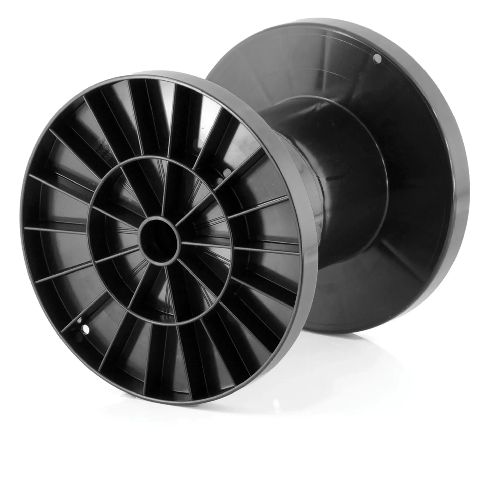 Reel P 7.9" x 4.1" x 5.0" x 1.0"