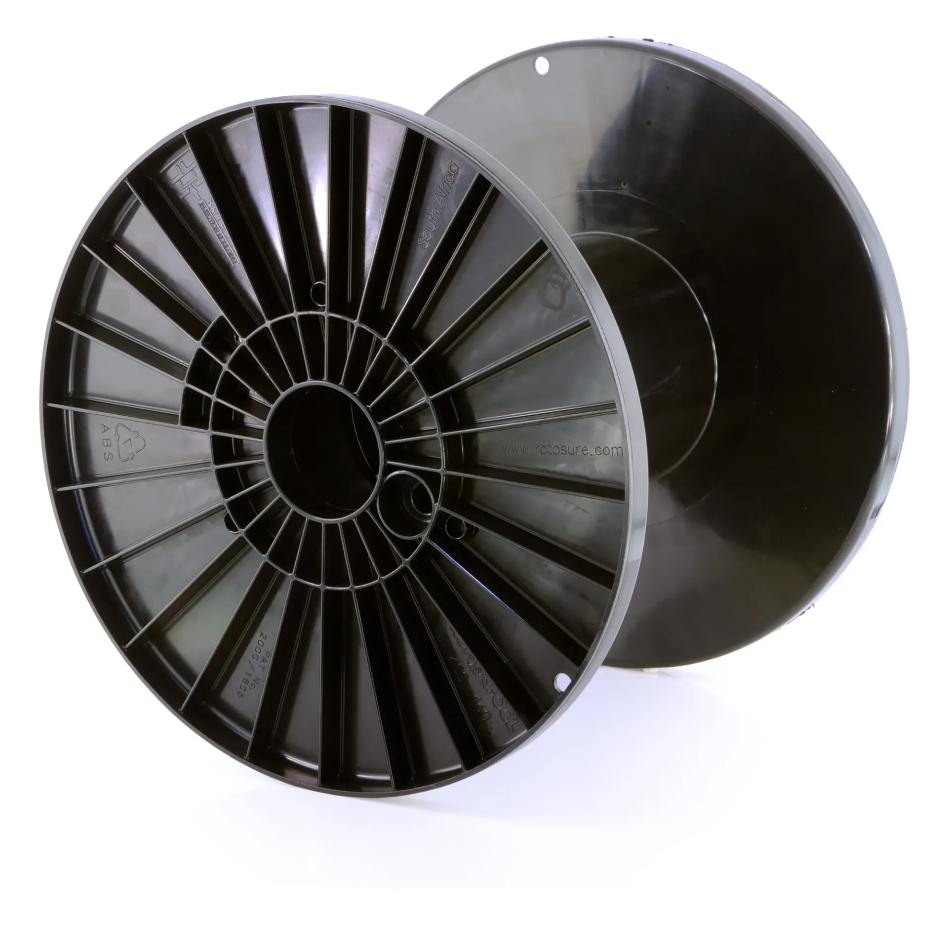 Reel H 15.7" x 6.3" x 11.4" x 3.0"