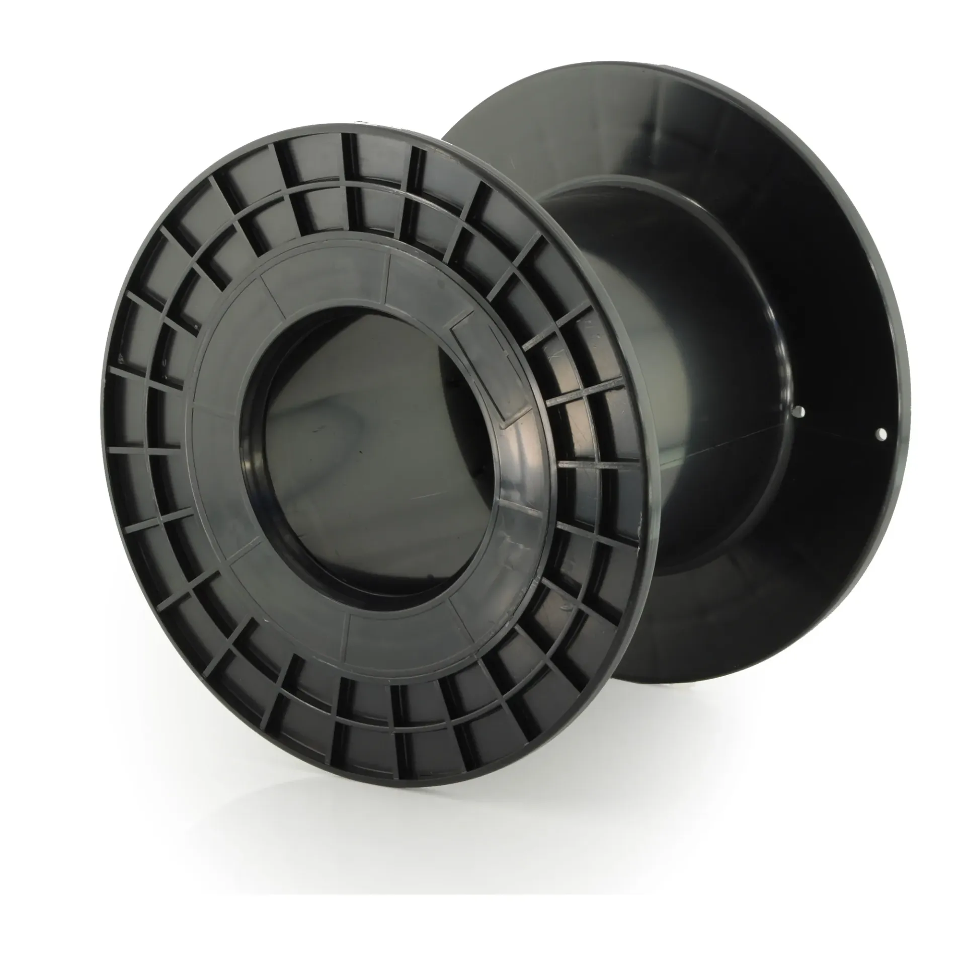 Reel P 11.8" x 7.1" x 7.9" x 4.9"