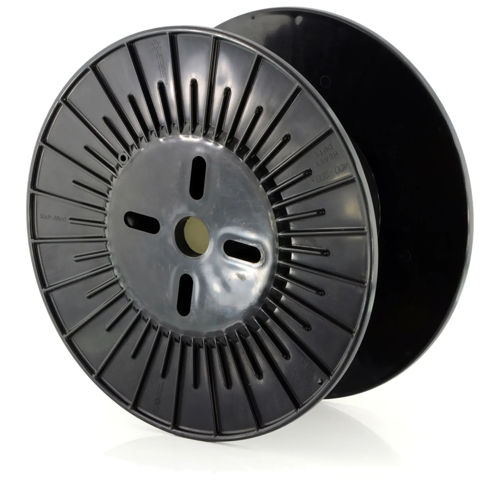 Reel P 15.7" x 7.9" x 7.9" x 1.5"